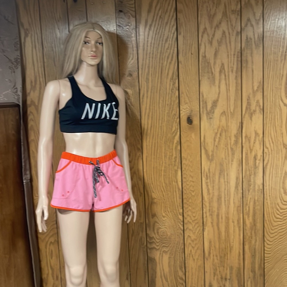 Patagonia" Short - Picture 3 of 16